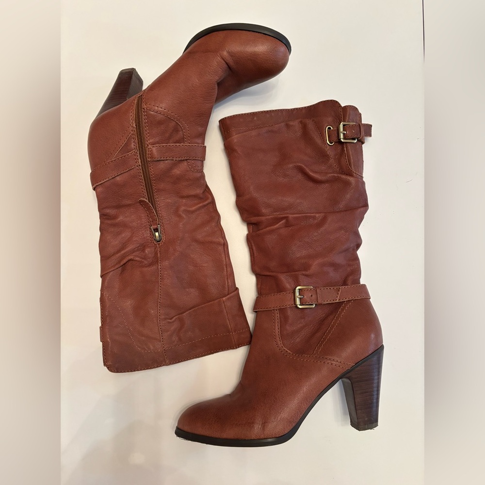 Women’s GUESS Brown Leather Heel Boots Size 9 1/2 M (9.5M)